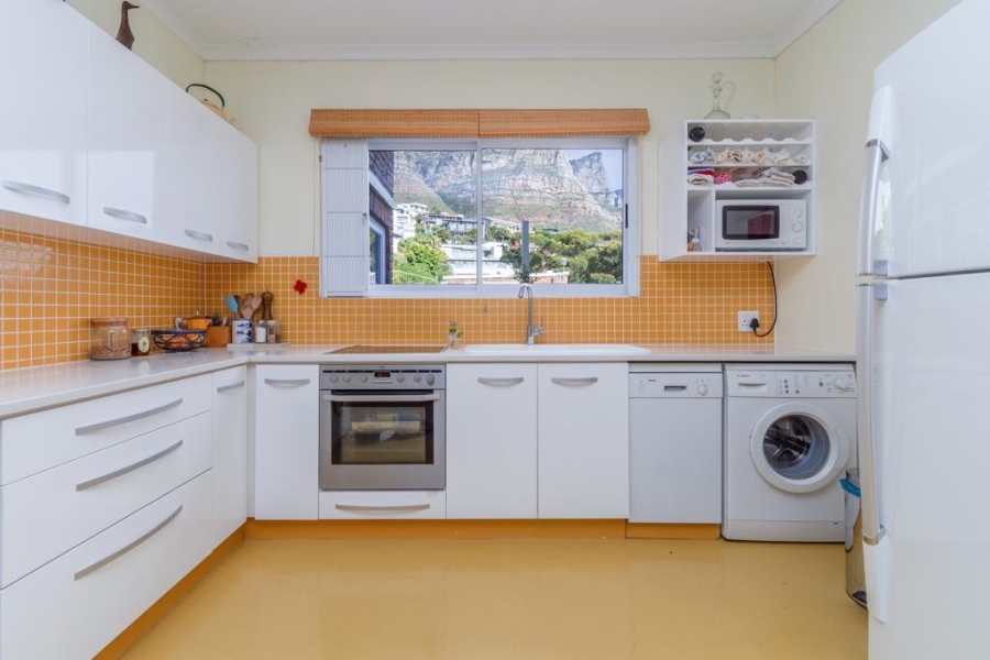 To Let 3 Bedroom Property for Rent in Camps Bay Western Cape